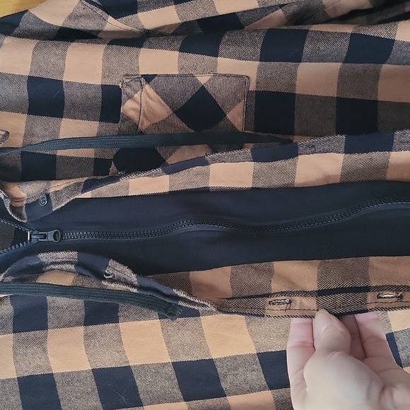 RISEN LOS ANGELES plaid shacket - Picture 5 of 8